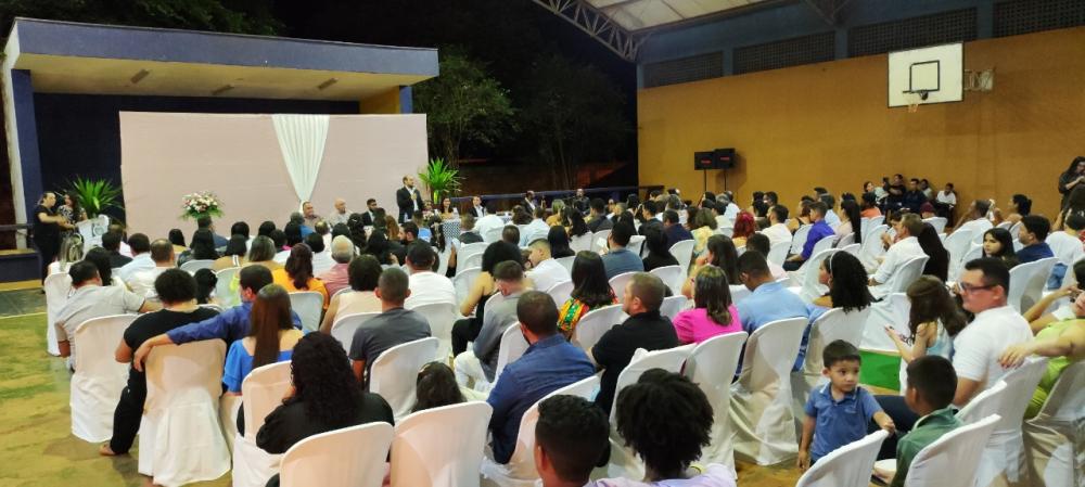 Prefeitura realizou Casamento Comunitário de 32 casais na noite desta sexta-feira em Nova Alvorada do Sul