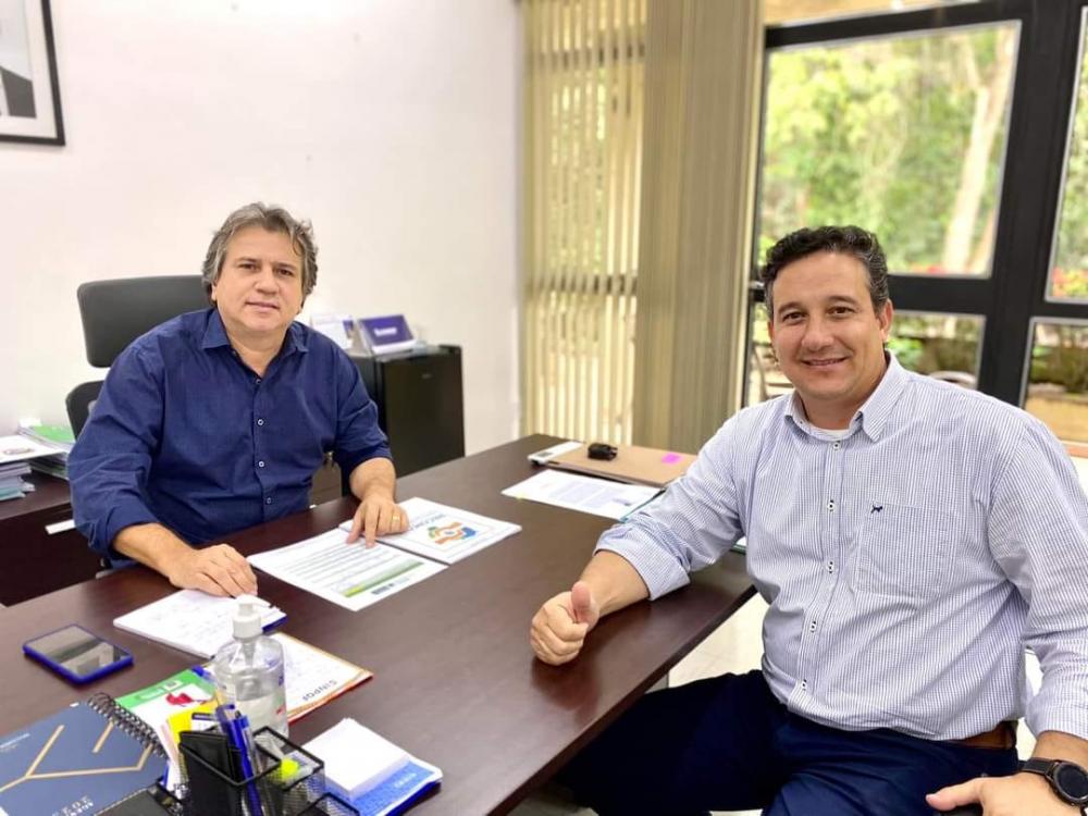 Prefeito de Nova Alvorada do Sul busca parceria com governo estadual para investimentos na cidade