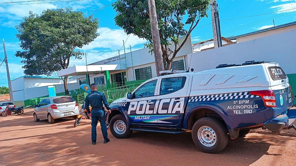 Polícia Militar realiza patrulhamento e ações preventivas com alunos em escolas de Nova Alvorada do Sul