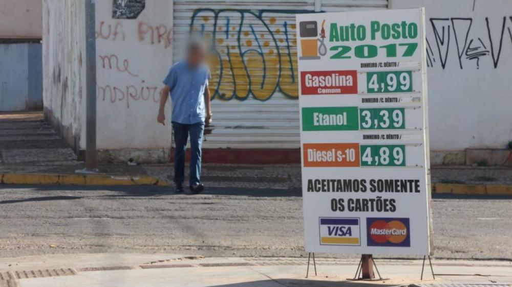 Com média de R$ 5,13 na semana passada, gasolina é encontrada a R$ 4,99 em Campo Grande