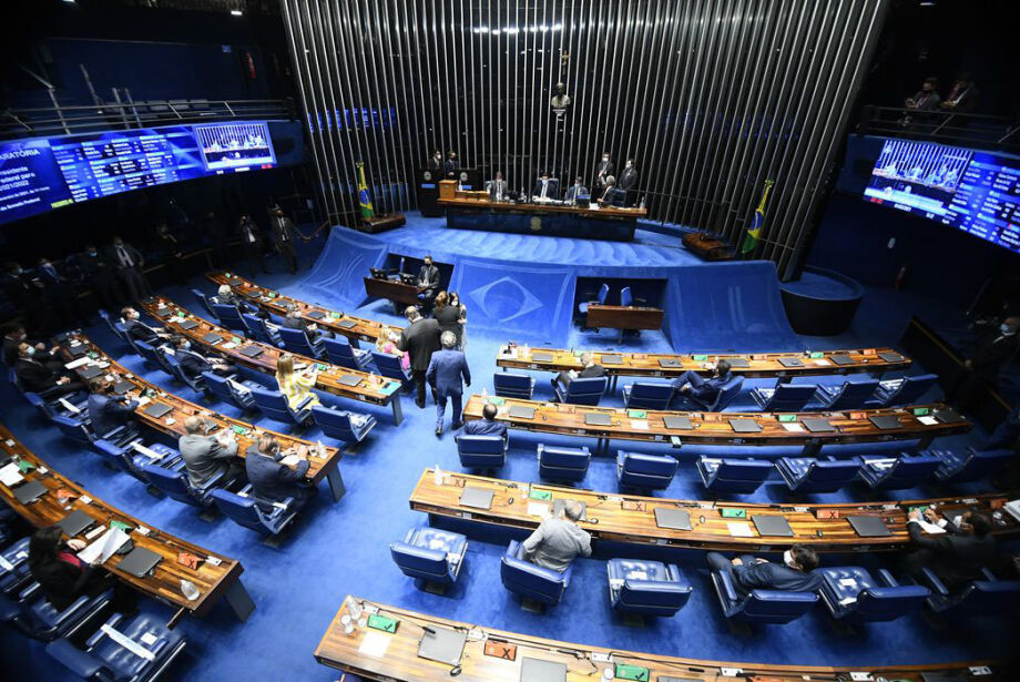 Senado aprova reajuste do salário mínimo e ampliação de isenção no imposto de renda