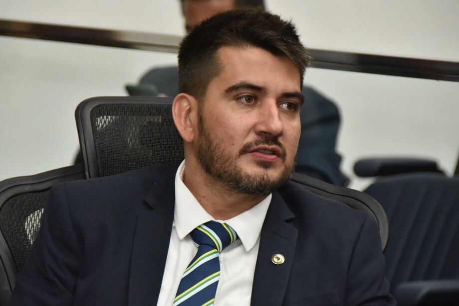 Rafael Tavares é condenado a 2 anos de prisão por incitar ódio contra gays e negros