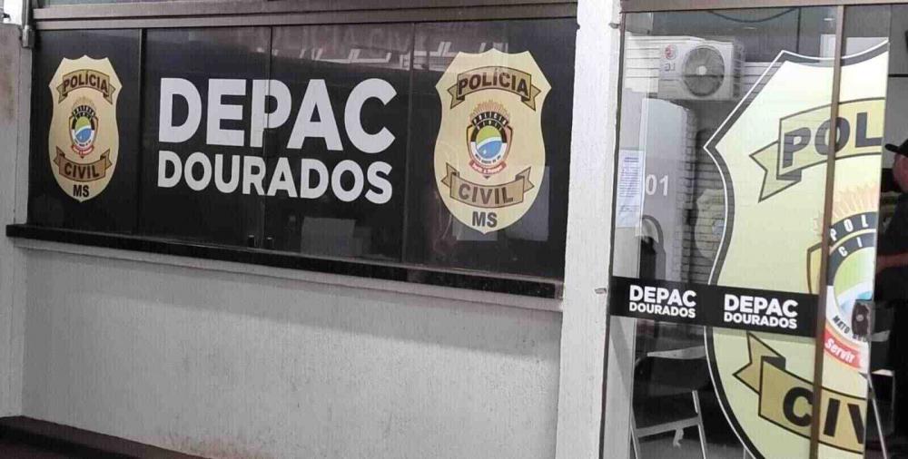 Bêbado, advogado é preso por desacato depois de ofender policiais durante abordagem