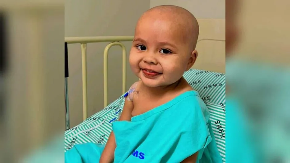 Família busca doadores de medula óssea para criança de 2 anos diagnosticada com leucemia